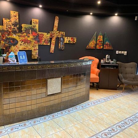 Hotel Alexander'S Nitra Bagian luar foto