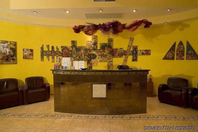 Hotel Alexander'S Nitra Bagian luar foto